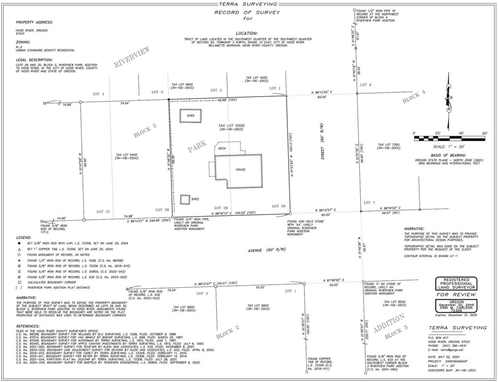 Boundary survey of a residential property in Hood River, Oregon.